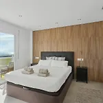 아파트 Sea View, Balconies, Pool, Walk To Puerto Banus
