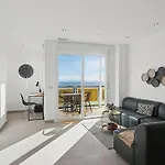 Апартаменты Sea View, Balconies, Pool, Walk To Puerto Banus Марбелья