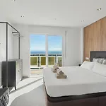 Sea View, Balconies, Pool, Walk To Puerto Banus